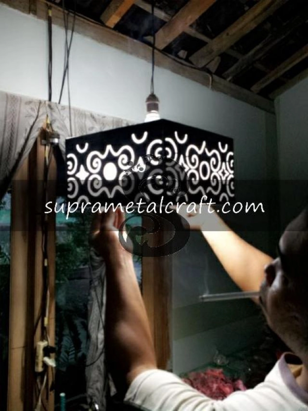 Lampu-gantung-tembaga-200