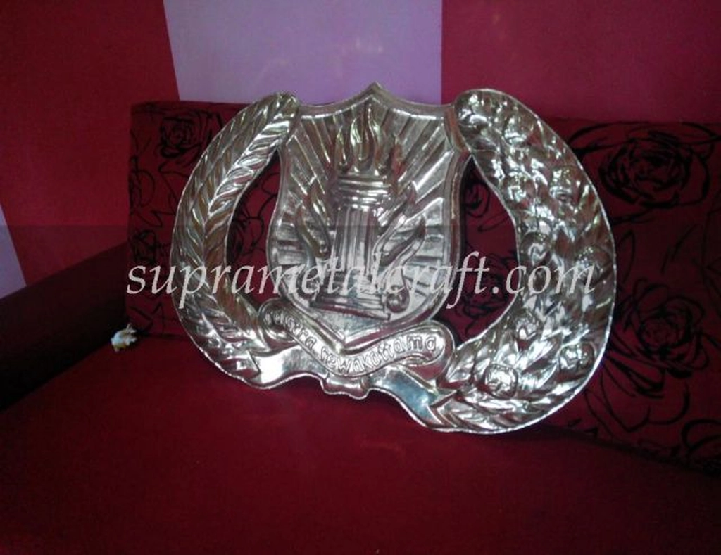 Logo-POLRI-relief-timbul-bahan-kuningan-198