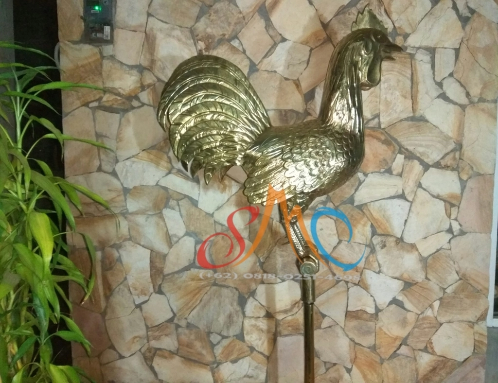 Patung-Ayam-Jago-Kuningan-218