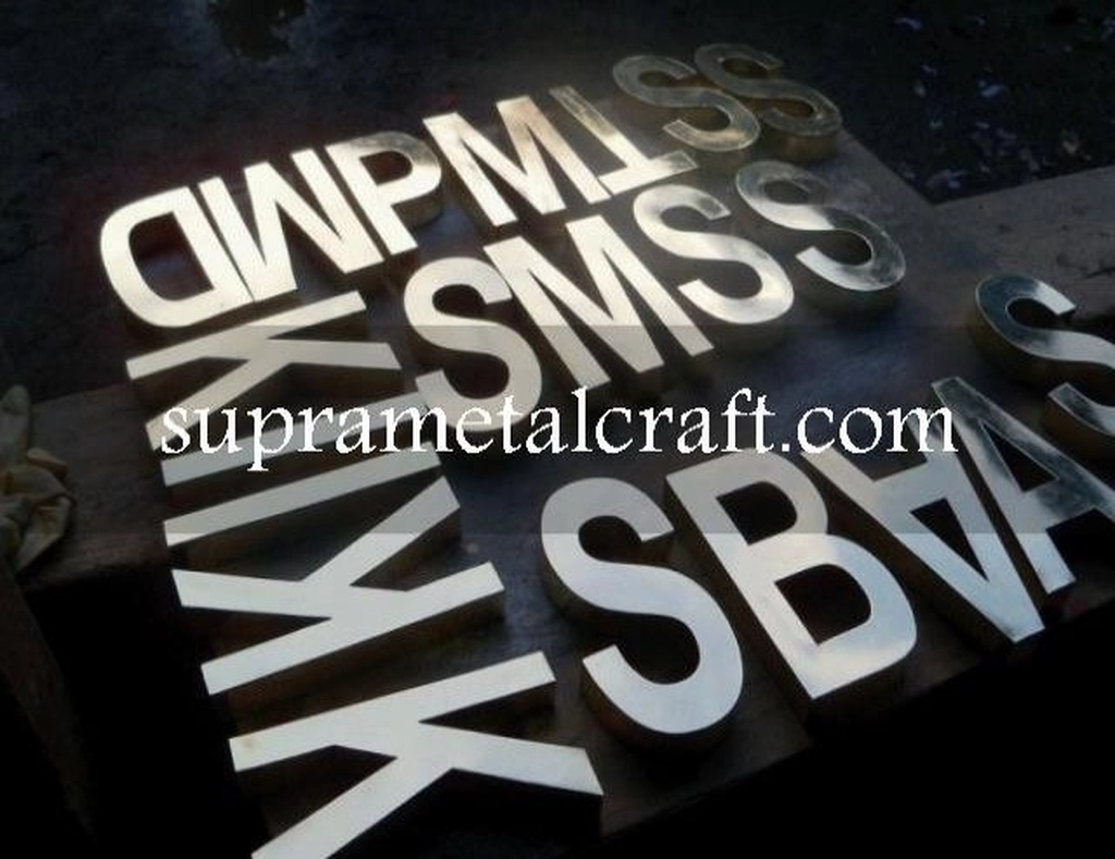 Plakat_nama_3Dimensi-163