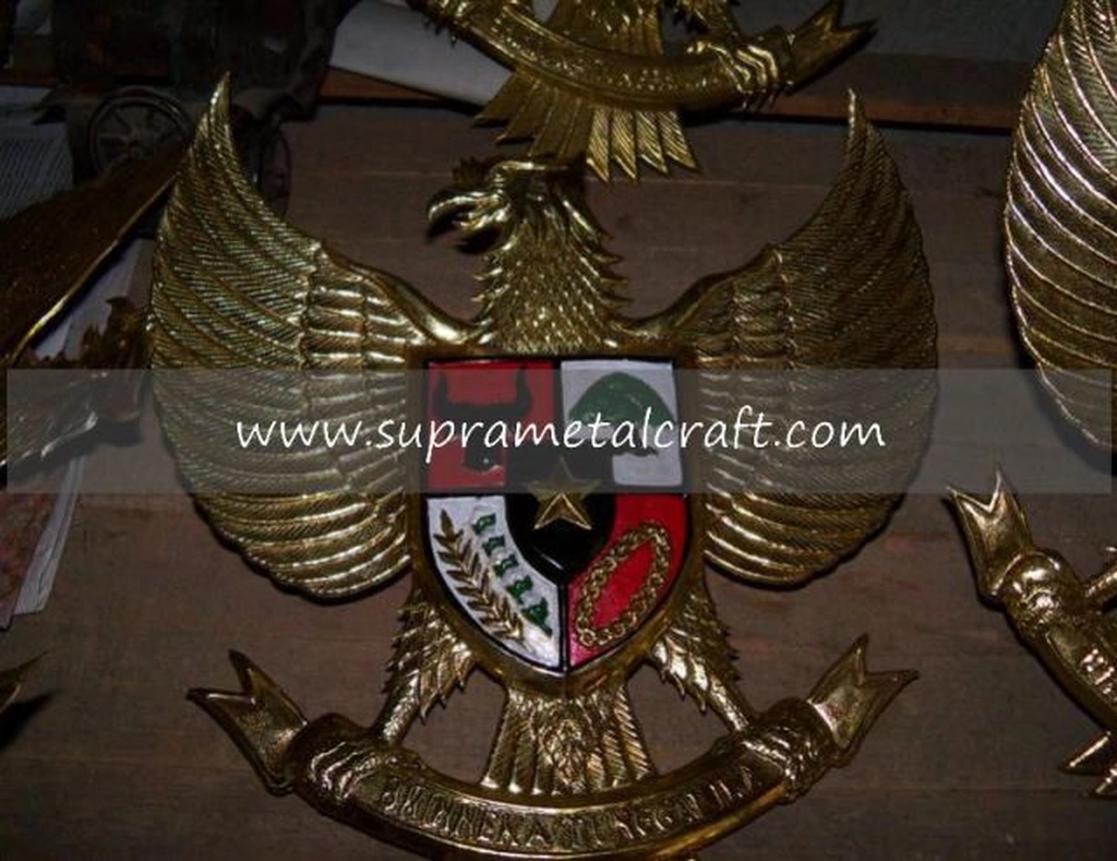 Replika-Garuda-Kuningan-2-Dimensi-135